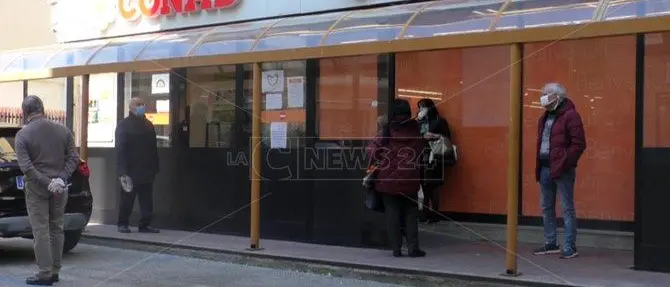 Lamezia, vietato sedersi sulle panchine e praticare sport all'aperto