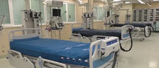 Quasi pronto l'ospedale Covid-19 di Catanzaro. Anche la Cina dà una mano