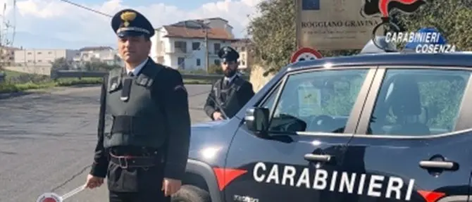 Abitazione saccheggiata e data alle fiamme: arrestati i responsabili