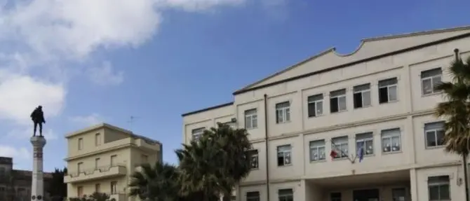 Coronavirus, a Cutro troppi contagi: la Regione dispone la chiusura