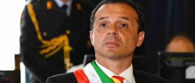 Esodo verso Sicilia, il sindaco di Messina: «Blocco io gli sbarchi, arrestatemi»