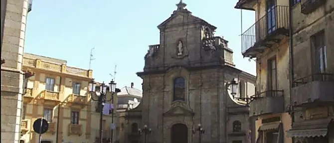 Coronavirus, a Serra San Bruno contagi in aumento: la Regione dispone la chiusura