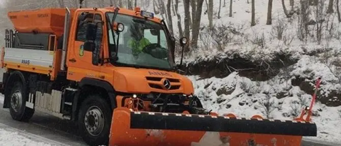 Torna la neve nelle Serra vibonesi, l'Anas al lavoro per la viabilità