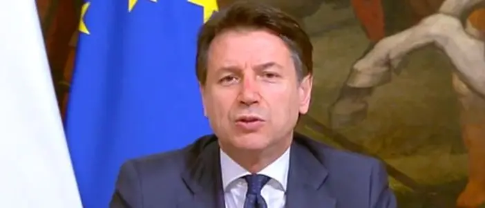 Coronavirus, c'è il nuovo decreto: «Regioni possono adottare misure più restrittive»