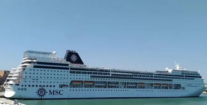 Nave ospedale al porto di Gioia Tauro, c'è il sì di Msc al sindaco Alessio