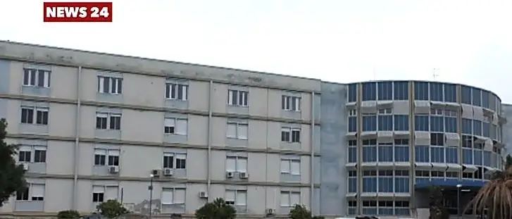 Coronavirus: sull'ex ospedale di Siderno si riaccende il dibattito