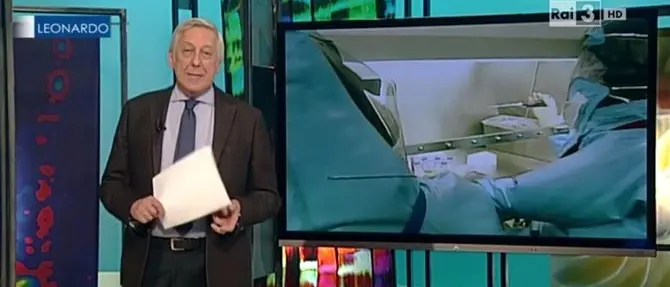 «Il coronavirus è artificiale», ma il video su whatsapp è a rischio bufala