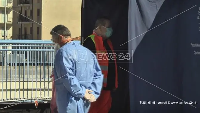 Donna morta per il coronavirus, il cordoglio della sua Corigliano-Rossano