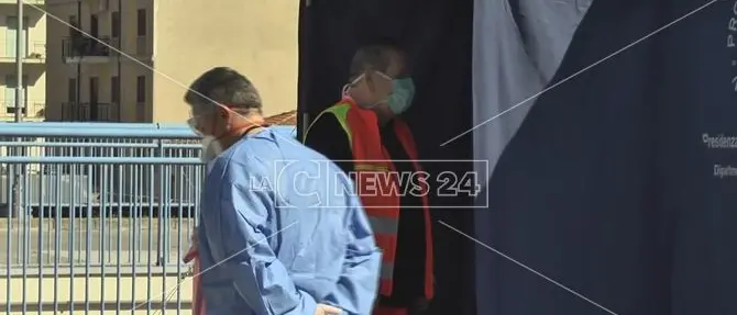 Donna morta per il coronavirus, il cordoglio della sua Corigliano-Rossano