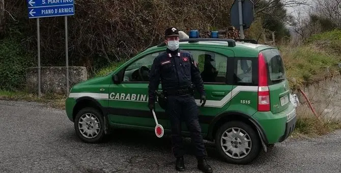 Beccato in giro senza autocertificazione dà il nome di un parente: denunciato