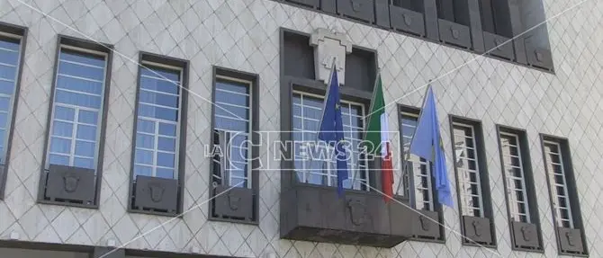 Cosenza, Covelli (Pd): «La giunta sospenda le tasse comunali»