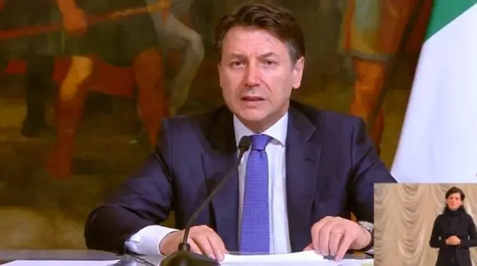 Nuovo decreto Conte: «Subito 4 miliardi per i Comuni e 400 milioni per i cittadini bisognosi»