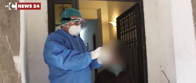 Coronavirus, parla il sindaco-infermiere di Nicotera: «Supereremo anche questa»