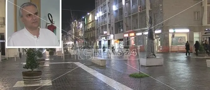 Cosenza, l’allarme del primario: «Troppa gente in giro, rimanete a casa»