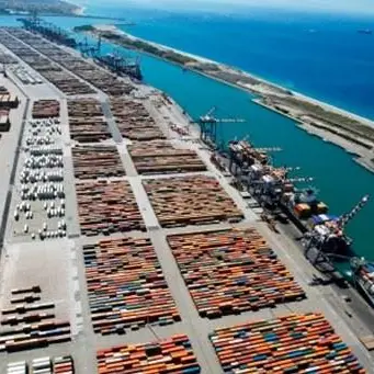 Marinaio sospetto positivo, sbarco in sicurezza nel porto di Gioia Tauro
