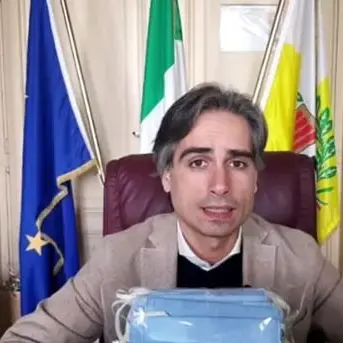 Arrivano le mascherine made in Reggio Calabria prodotte dalle aziende locali