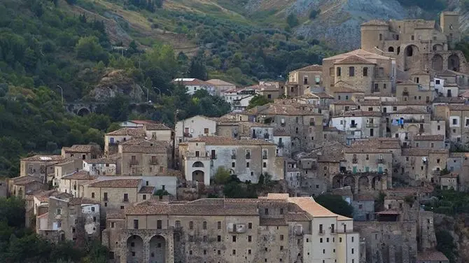 I contagi nel Cosentino comune per comune. Ad Oriolo i casi salgono a 5