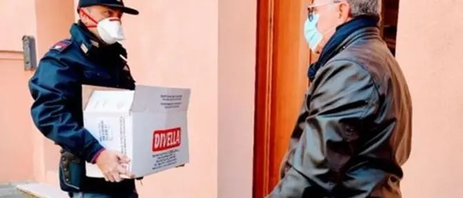 Vibo Valentia, la Polizia li aiuta e loro ricambiano donando arance