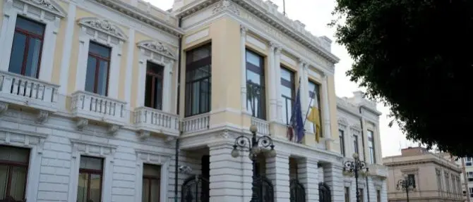 Reggio Calabria, la minoranza della Metrocity contro Falcomatà: «Servono fatti»