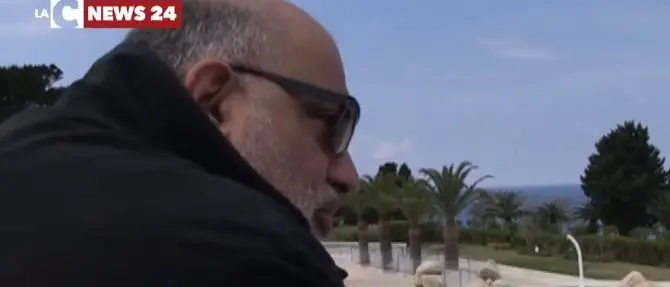 Il turismo calabrese immagina la ripartenza: «Distanze di sicurezza e mascherine in spiaggia»