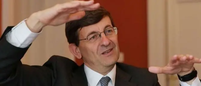 Il “calabrese” Vittorio Colao a capo del team che deve guidare la fase 2