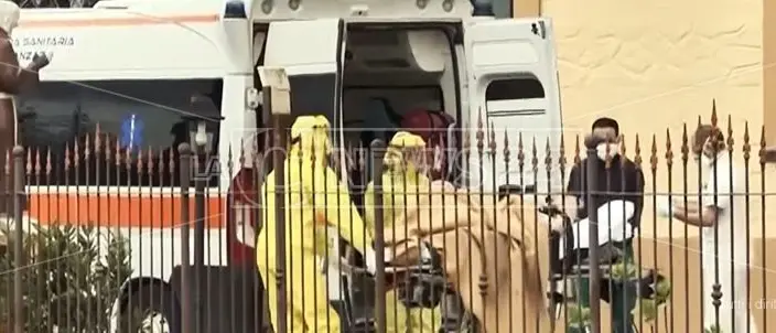 Lo strazio della rsa di Chiaravalle raccontato da chi l’ha vissuto: «Erano i “nostri” nonnini»