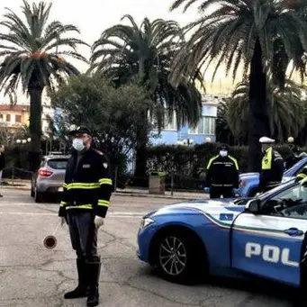 Coronavirus, otto positivi a spasso per Reggio Calabria: denunciati