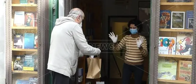 Riaprono le librerie anche in Calabria: «Grande responsabilità ma bisogna ricominciare»