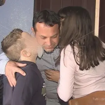 Papà Giacomo, Vanessa e Simone: una storia di povertà, amore e dignità