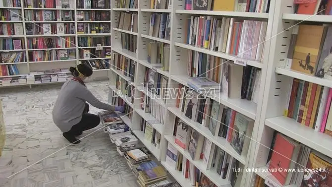 Riapertura librerie, «Scelta simbolica, non possiamo neanche rifornirci»