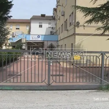 Focolaio a Torano, per l'Asp di Cosenza risultati inattendibili: tamponi da rifare