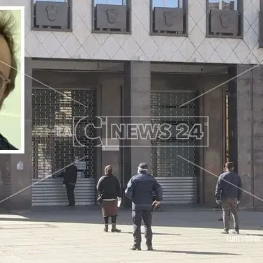 Coronavirus a Cosenza, lo strano caso dei buoni spesa: «Più di 50mila euro alla società che li distribuisce»