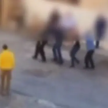 Crotone, canti e balli per strada a Pasqua: denunciate sette persone tra cui due minori