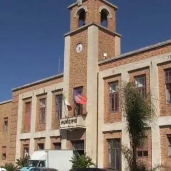 Vibo, l'amministrazione dona parte dell’indennità ai bisognosi e crea un fondo solidale