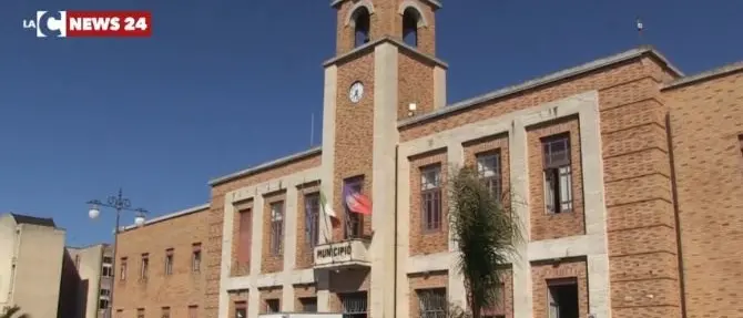 Vibo, l'amministrazione dona parte dell’indennità ai bisognosi e crea un fondo solidale