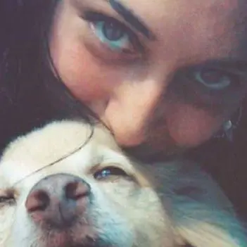 Claudia, senza lavoro e chiusa in 40 mq: «Santelli ci faccia tornare in Calabria»