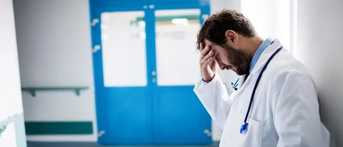 Coronavirus, la strage dei medici: 137 i morti da inizio epidemia