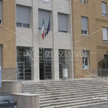 Cosenza, la Cassa edile dona 10mila euro all’ospedale