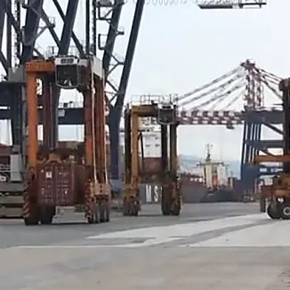 Porto di Gioia Tauro, sospese le tasse d’ancoraggio e i canoni demaniali