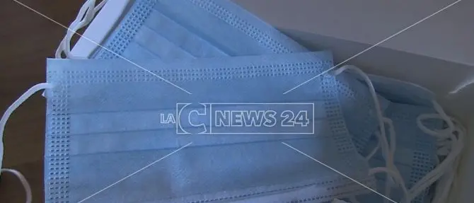 Prezzi alle stelle per le mascherine, anche in Calabria controlli serrati della Finanza