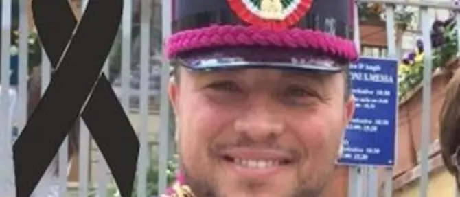 «Zia, dov’è papà?», lo straziante video dell’omaggio al poliziotto morto