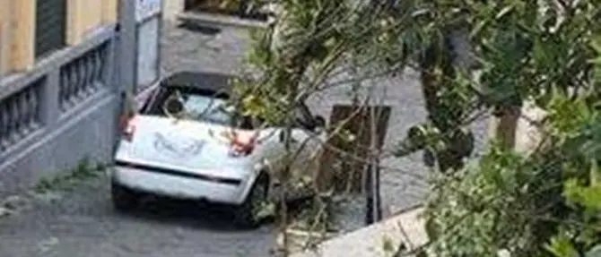 Tropea, copre la targa per entrare in Ztl: prima denuncia penale