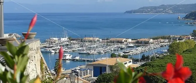 Porto di Tropea, ultima frontiera del lusso con un manager bresciano