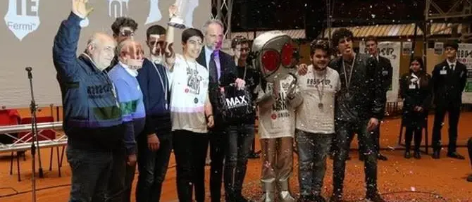 Gli studenti dell’Itis di Castrovillari campioni d’Italia di robotica