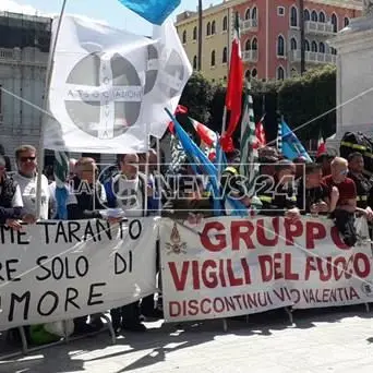 «Dateci il lavoro»: ministri accolti a Reggio Calabria tra le proteste