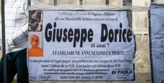 Ucciso dal patrigno a soli 8 anni, le maestre sapevano e non hanno parlato