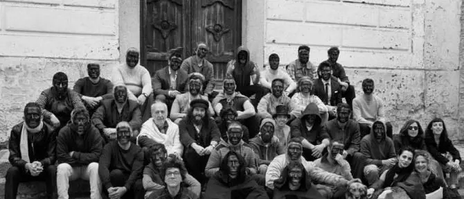 Il povero Cristo, l’omaggio di Capossela a Riace e a Lucano