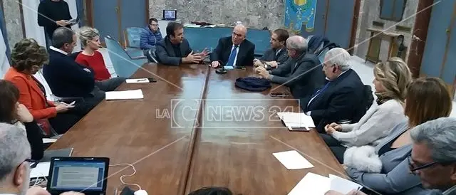 Cosenza, i consiglieri della Piattaforma: «Bilancio fatto, ora l'ospedale»