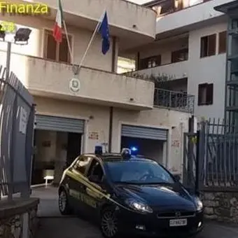 Corruzione a Fuscaldo, il funzionario comunale Fernandez torna il libertà