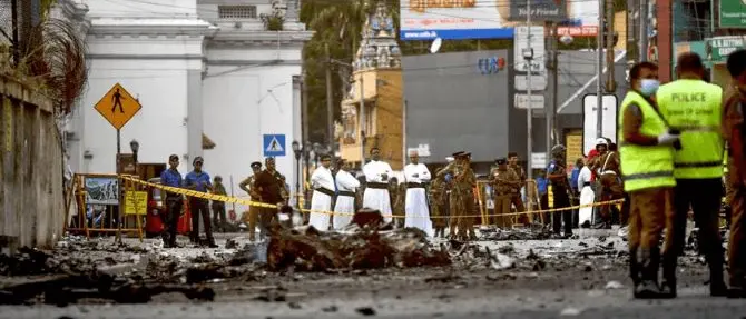 Strage in Sri Lanka, il bilancio degli attacchi sale a 321 vittime